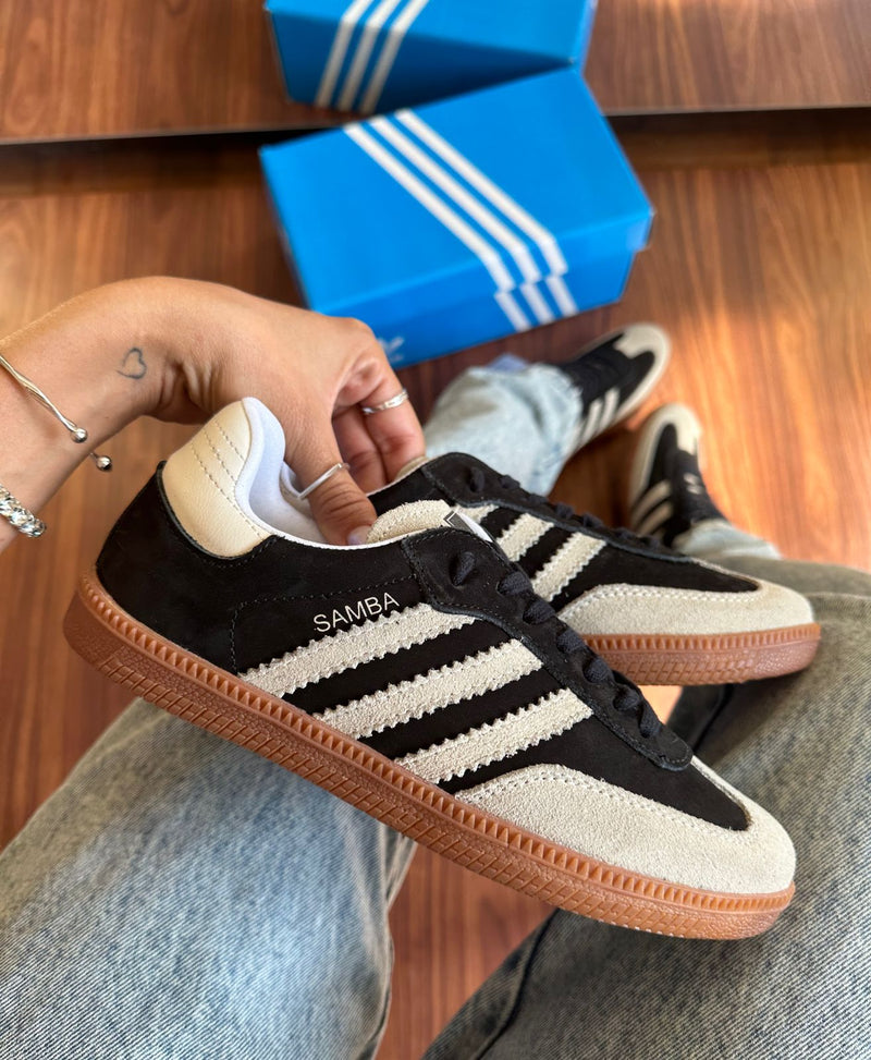 ADIDAS SAMBA DE COURO PRETO CINZA