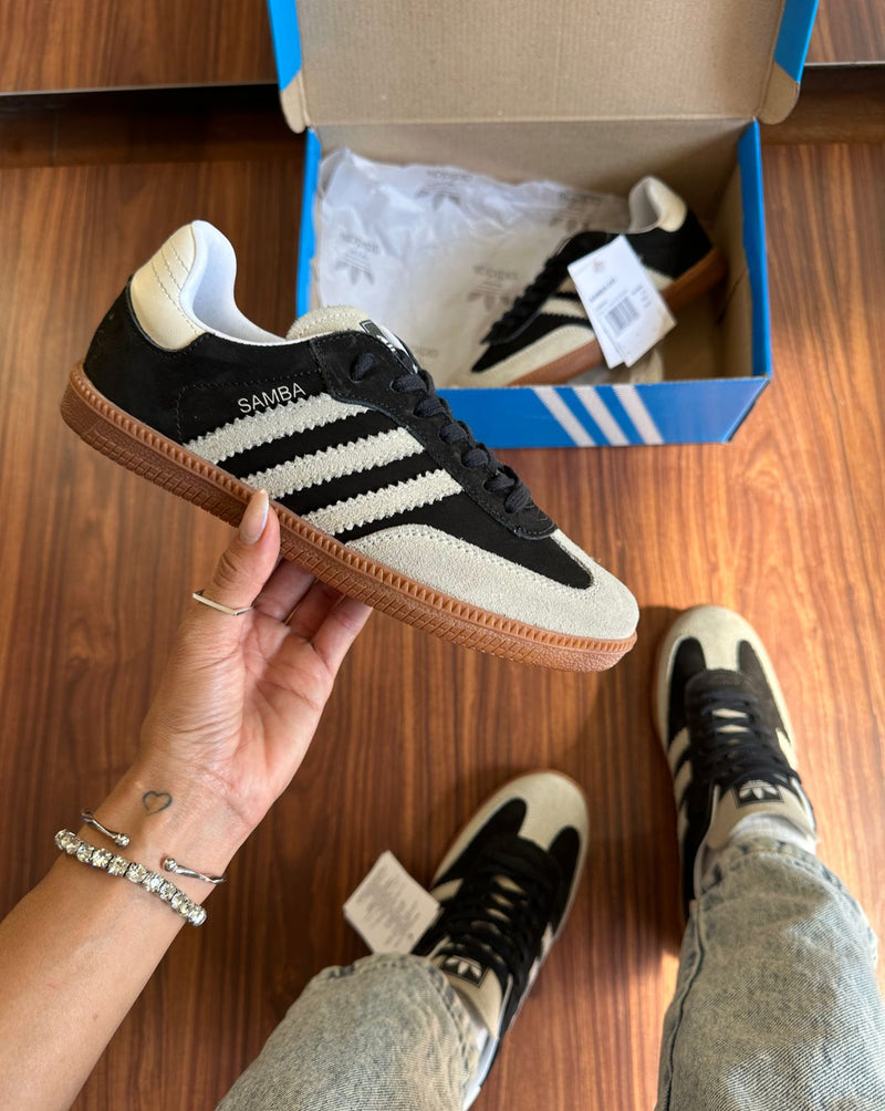 ADIDAS SAMBA DE COURO PRETO CINZA