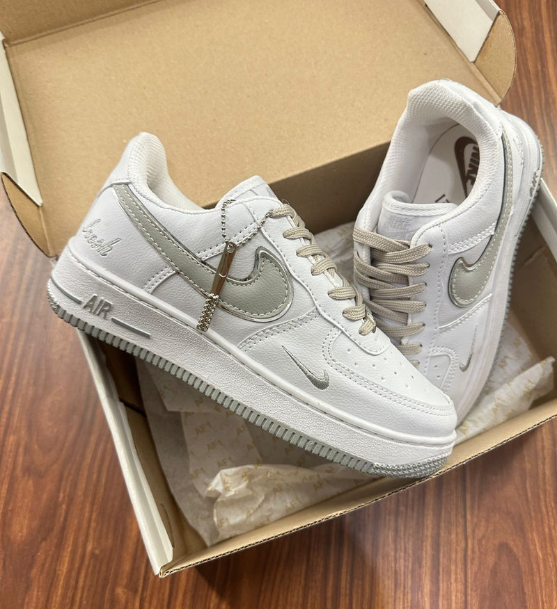 NIKE AIR FORCE FRESH BRANCO PRATA