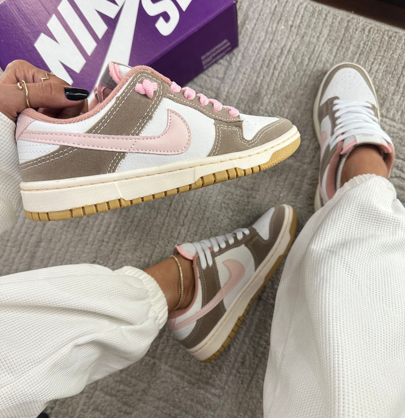 NIKE DUNK LOW CAMURÇA BRANCO ROSA