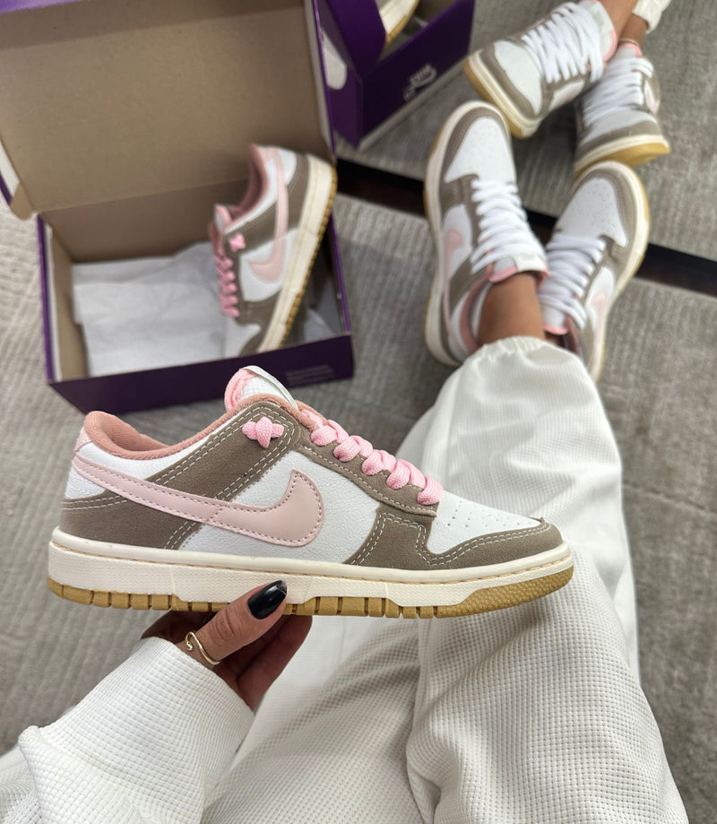 NIKE DUNK LOW CAMURÇA BRANCO ROSA