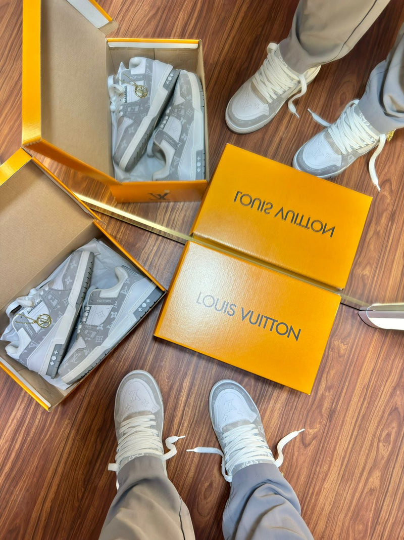 LOUIS VUITTON BRANCO CINZA