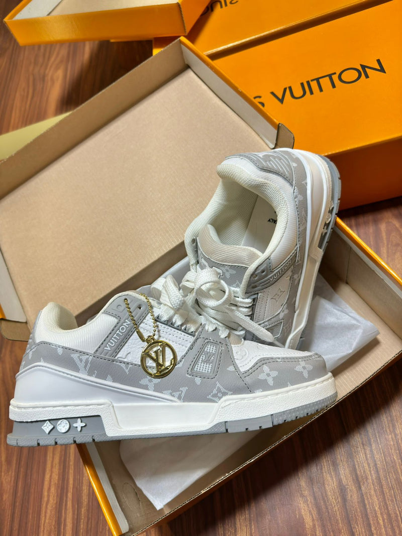 LOUIS VUITTON BRANCO CINZA